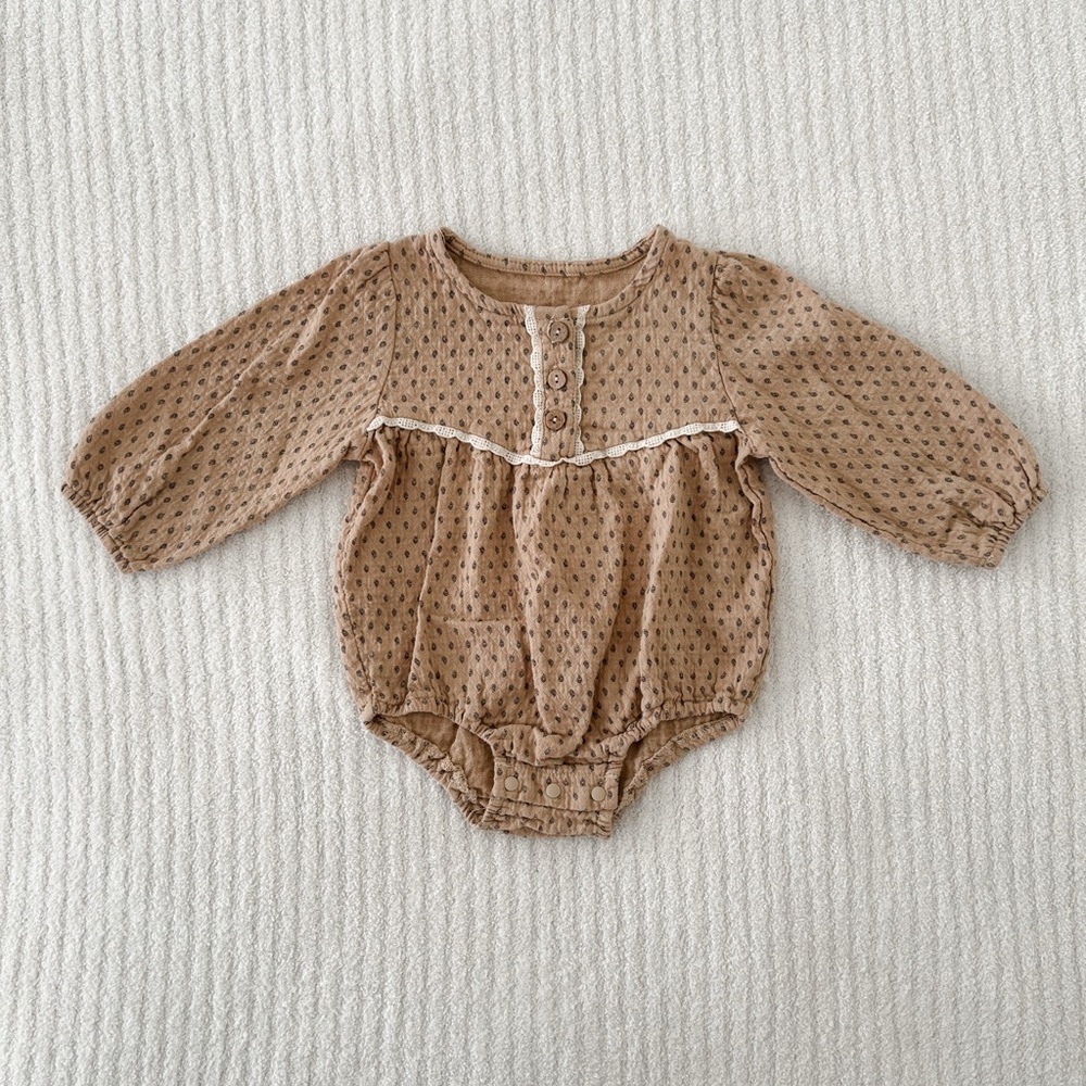 Cute Beige Bubble 6-9 months